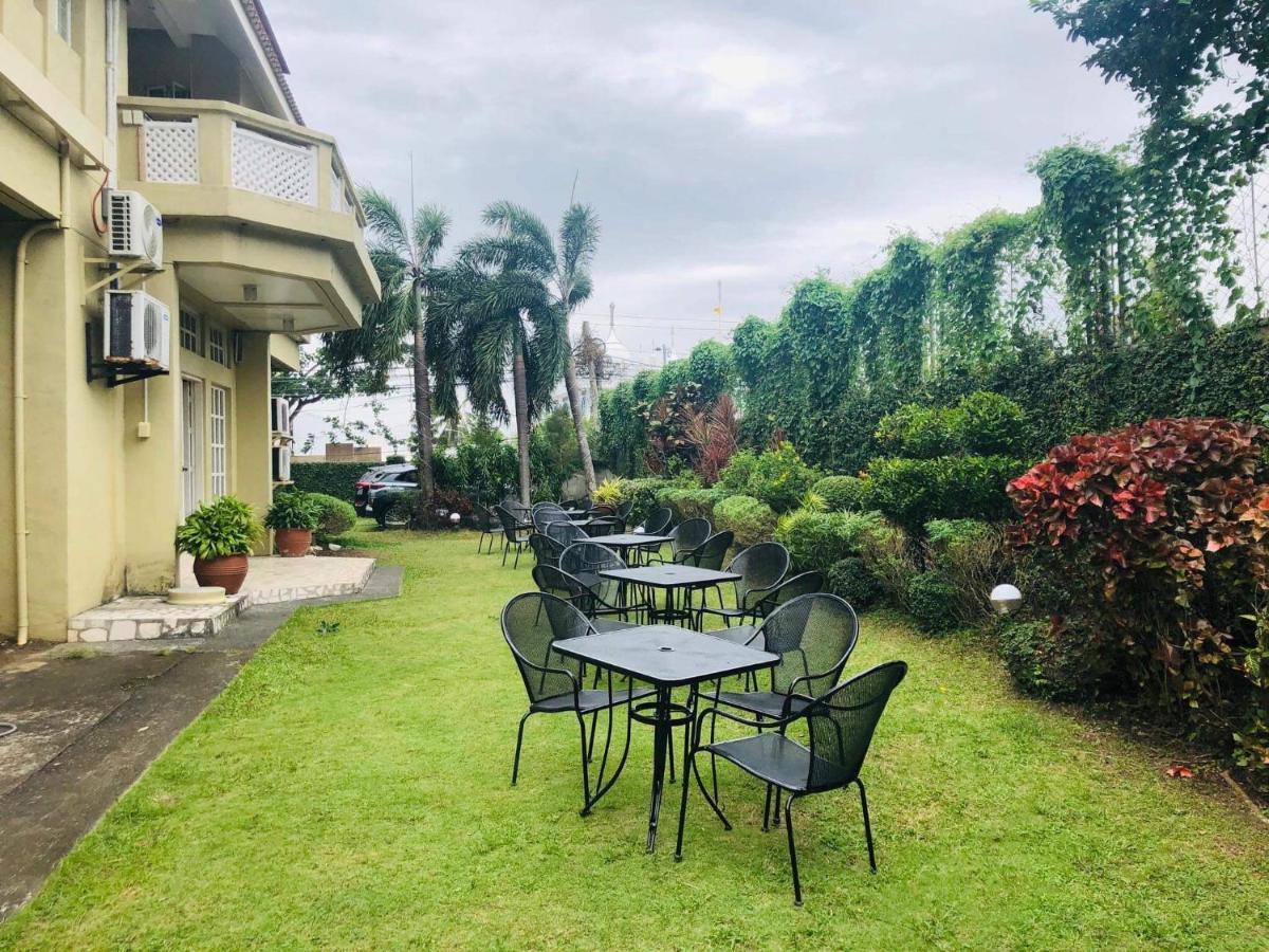 Citi Garden Suites Naga  Luaran gambar